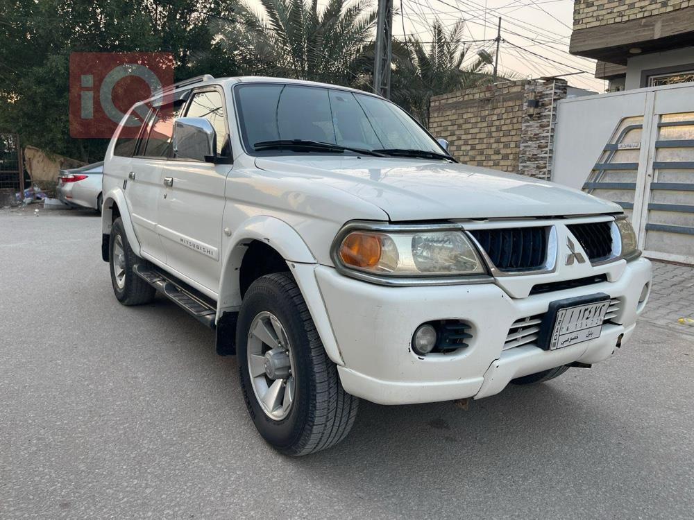 Mitsubishi Nativa